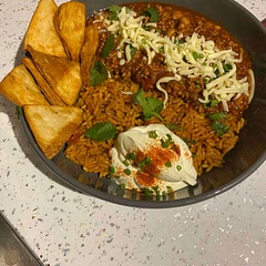 Was really tasty with homemade tortilla chips and smoked paprika sour cream 😋👍