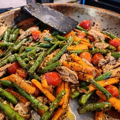 Simple, fresh, quick, and tasty. Could maybe use a squeeze of lemon or a bit of fresh parmesan at the end. Mushrooms would be a nice addition.

I add some sliced carrot same time as the beans for some more veg. Served on bed of rice.