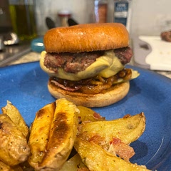 We made wedges instead of rounds and damn! This was a restaurant quality meal right here.