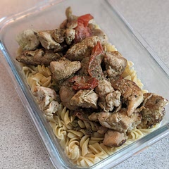 Very easy, delicious meal prep. Only used one jar of pesto.
