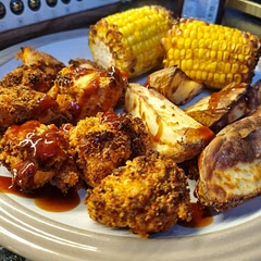 Put the corn in for 15, adding the wedges with 5 mins to go, then put the chicken in for 10, with the wedges. Wedges could perhaps have done with a couple more mins. 