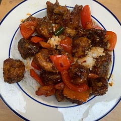 This came out great! I made it extra spicy with lots of Szechuan and fresh birdseye chilies. Note that the vegetables, chicken and sauce are all called to use separate pans so it’s not exactly one-pot but it makes the cooking process speedy.
