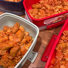 Great for meal prep, quick easy tasty meal. I used red pepper and feta chicken sausages for that slight twist which was delicious and on meal plan.