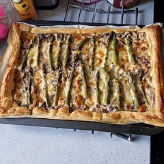 I added a tsp of crushed garlic into the onions when cooking.