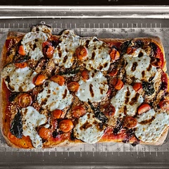 Simple and easy, the crust turned out perfect! I added some balsamic glaze and it made it amazing. :)