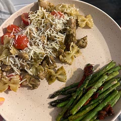 So good an easy! Can feel a little too oily so I wouldn’t put any extra