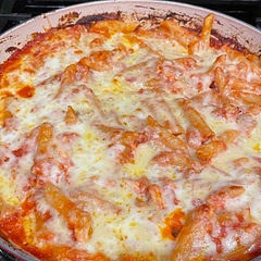 Used rotisserie chicken shredded to save time. Subbed onion powder. *Make sauce in oven safe pan
