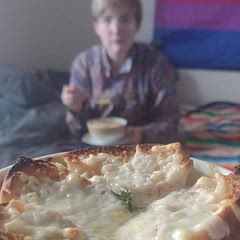 It tastes sooooooo good but it did take a while to caramelise the onions