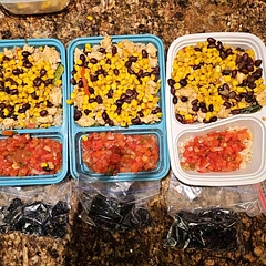 My son made it near impossible to get this done but I did it! Trying to get back on the meal prep wagon. 