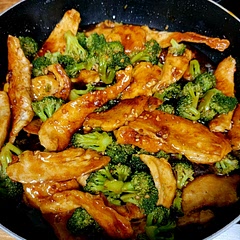 This was AMAZING!! I've made this twice and this time I doubled the sauce because it was so good!
