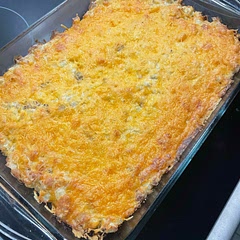 I served with rolls and whole kernel corn!