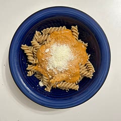 „i hate coconut but maybe i’ll enjoy this recipe” i did not even though i added half the coconut milk. without it the dish would be definitely pretty good though since i managed to eat everything despite the cursed coconut taste