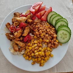 Loved it! Bought cooked beans in spicy sauce already, and that made the meal juicy without any more sauce needed.
