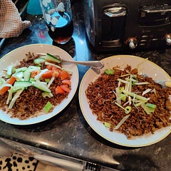 serves 4 is actually 2, very nice