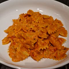 Changed it up a little but tastes great. Added mixed herbs instead of Italian and onion granules. Also used cheddar and mozzarella cheese as didn't have Parmesan. 