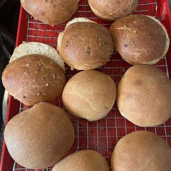The top ones I did an egg wash on with minced onion. I also added onion powder to the dough. They smell amazing! Can’t wait to eat them