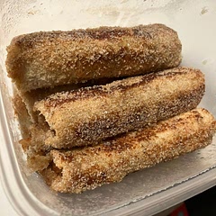 SUPER SIMPLE, YET SO DELICIOUS! If my son were old enough we'd definitely be making these together🥰