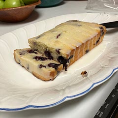 This was delicious. unfortunately don’t have a loaf pan but made it work.