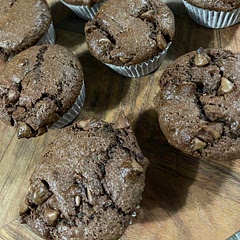 Tastes amazing 
Made same as recipe suggests. The mix is quite thick when mixing, turns out great though