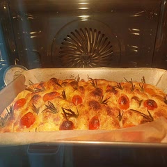 Love this Focaccia recipe. Gonna try bake overnight focaccia recipe soon. My gal loves it. 