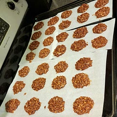 These are dangerous! Delicious, fast and easy! 🤌🏻 Will definitely be making frequently. I ditched the salt and used salted butter instead.  Perfect 