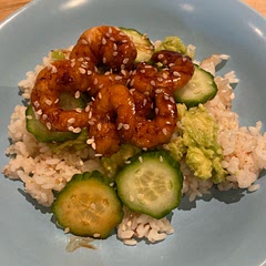 Tasted amazing but the rice didn’t stick together so ended cooking it in a pan 😋