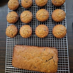 I used 4 small bananas and it was the perfect sweetness. 