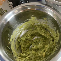 Used green onions and I had no tomatoes. Also added a 1/2 tsp of cumin