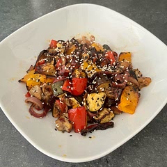 Made a few tweaks to use what I had at home (aubergine instead of broccoli, my home grown fresh herbs and infused oils)… delicious stuff!!!
Loved it… this dish will become a regular…