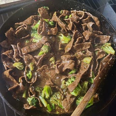 Kid friendly if your kids like simple Chinese food the bf loved it too made with rice 🍚 want to try with lo mein next time 