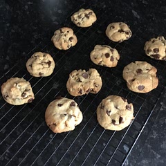 First time they were huge.

Today made 12 and didn’t push down & they are too small & a little thick

Will try 10 next time & flatten the balls a little.

Still taste amaaazing!
