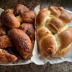 Delicious! Soft and fluffy. Brown sugar cinnamon and plain.