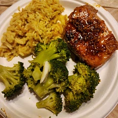 I would recommend, depending on how thick your chops are, to cook at a lower heat for a longer time with a lid. 
Other than that, I'll be making this again ♡.