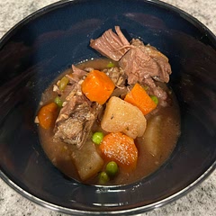 Easy crockpot meal that is warm and comforting. Great for a chilly day