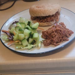 Very tasty just moist enough not to make the roll to wet everyone enjoyed it so I will definitely cook again 😋 