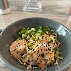 Really yummy. I substituted shrimp for the chicken and actually added mushrooms when I was cooking the noodles.