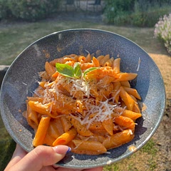 Very nice, but don’t be shy with adding the spice!!
The recipe says to add pasta water, be careful not to add to much since it will thin out your sauce