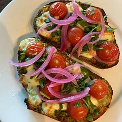 Easy and delicious. Threw a few pickled red onions on top to balance the creaminess of the mozzarella. I’ll be making it again.
