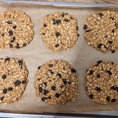 The photo is from before they were cooked... Very simple recipe would 100% make again, they were delicious!