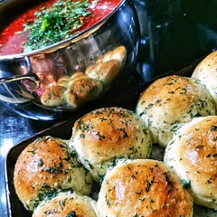 These rolls are an AMAZING addition to any meal 😋😋😋 Fluffy, tender, and yummy as hell 😋😋😋 