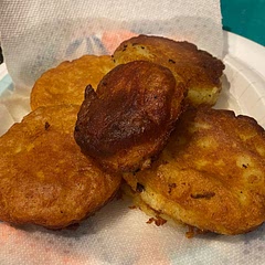 It came out crispy and the cheese on the inside was so good! Great for a beginner like myself!