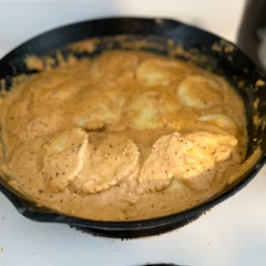 This sauce came together so nicely! Definitely will make this for my ravioli again!