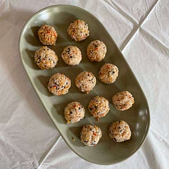 lovely recipe! great flavors that work together and a perfect bite-sized dish :)