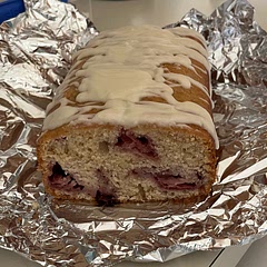 Made this yesterday - I don’t like strawberries but my sister does - she enjoyed this. I need to work on my glazing but overall a fairly easy recipe to follow.