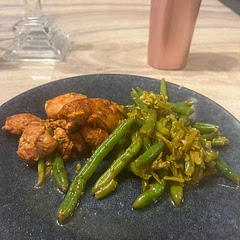 My husband loved it!! We used a mix of fresh and canned green beans. Left out the chili flakes. The canned green beans actually soaked up a lot of the sauce and it was yummy.