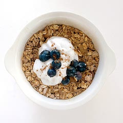 Needed to top with yoghurt to complete my breakfast! Easy recipe when I’m craving something crispy and when I don’t have granola.