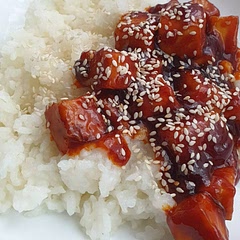 Very delicious!!! I didnt have any broccoli so i just did rice ans tofu. 
But veryy veryy good