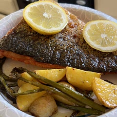 This was a hit for my husband 🥰 super simple to make for sure. Paired it with baby potatoes and asparagus