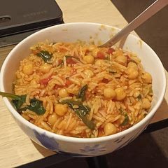 Very easy to modify! I added chickpeas, spinach, and cayenne pepper 😋