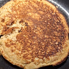I find it very tasty. They are soft on the inside and a little crunchy on the outside. The taste is also very delicious. Maybe you could have put more cinnamon in it. The pancakes are very filling so you don't have to make that many :)